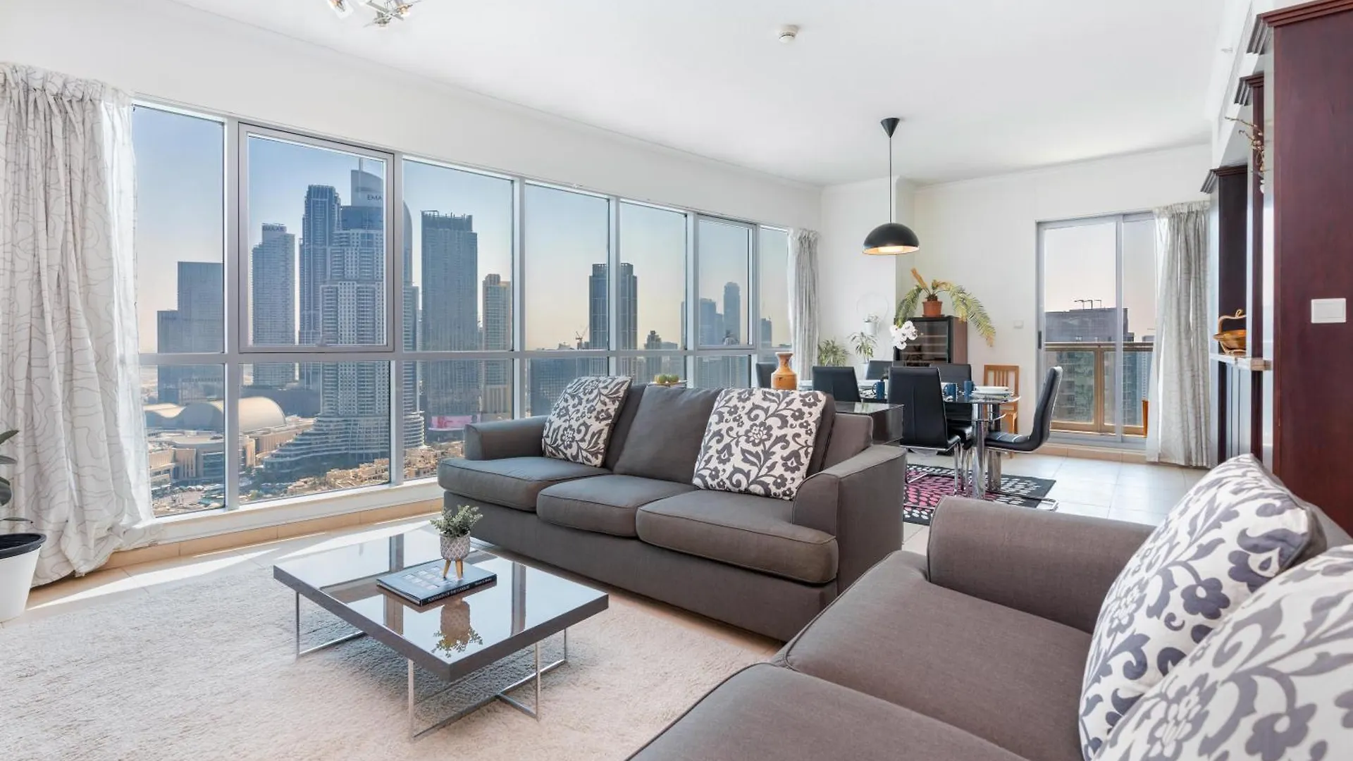Incredible Fountain Views 2. 5 Bedroom Burj Residences Dubai Apartment